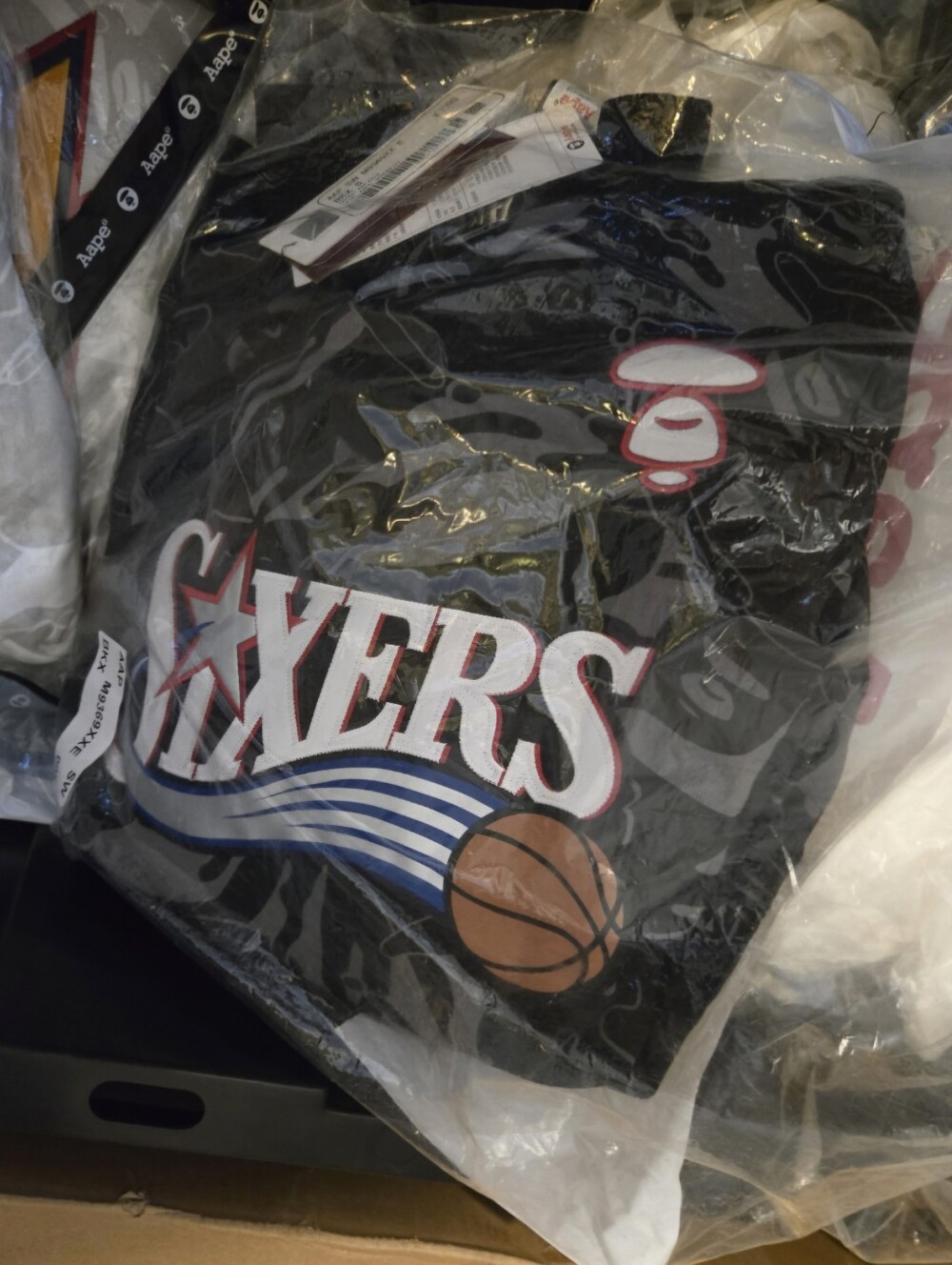 SMALL Mens Authentic BNIB BAPE x Mitchell & Ness Philadelphia 76ers Hoodie